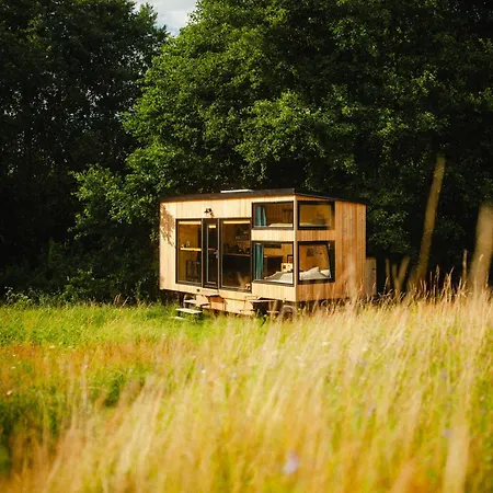 Luxury tent Vcelin Mueslivna Jablonne v Podjestedi